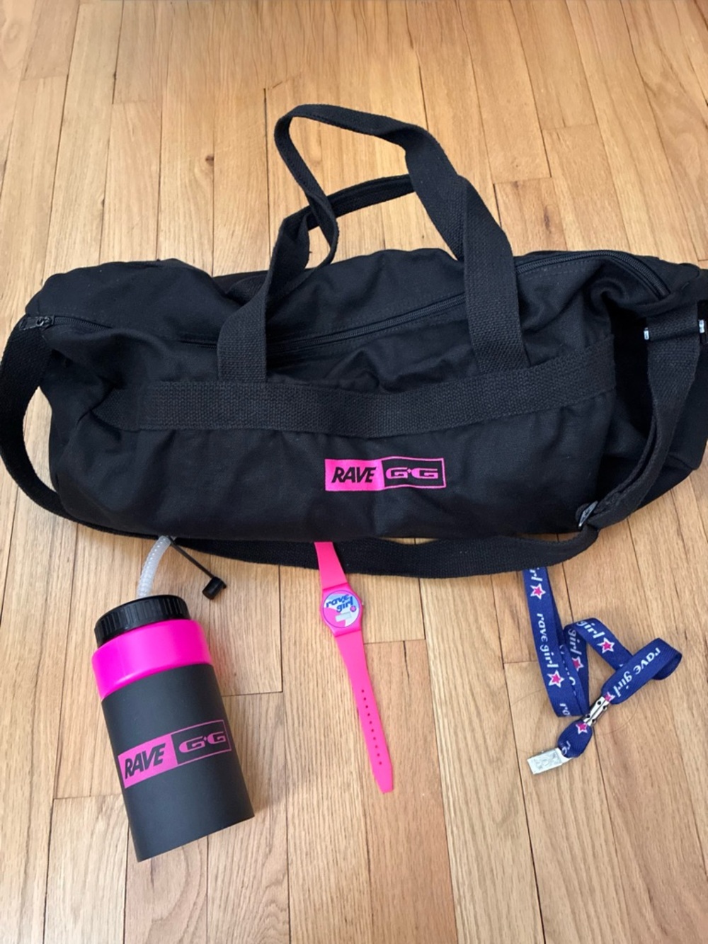 NWOT Rave Girl 90’s Duffle Bag Bundle, 4 pieces